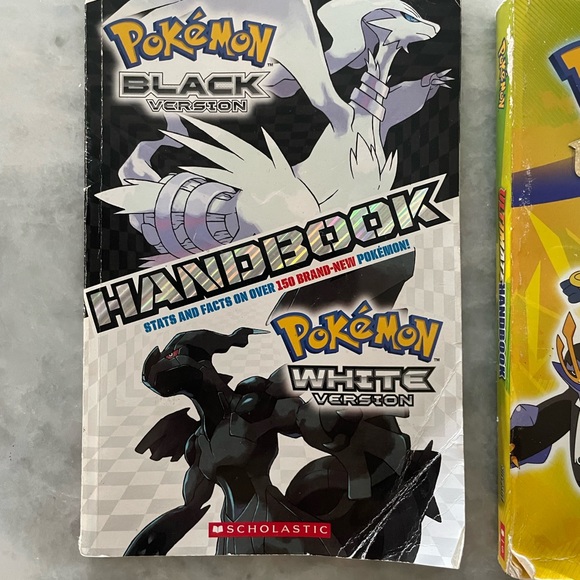 POKEMON SCHOLASTIC HANDBOOK Bundle of 2 - Picture 4 of 8